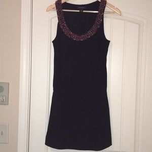 WHBM jersey tunic w/beaded neckline 🌸